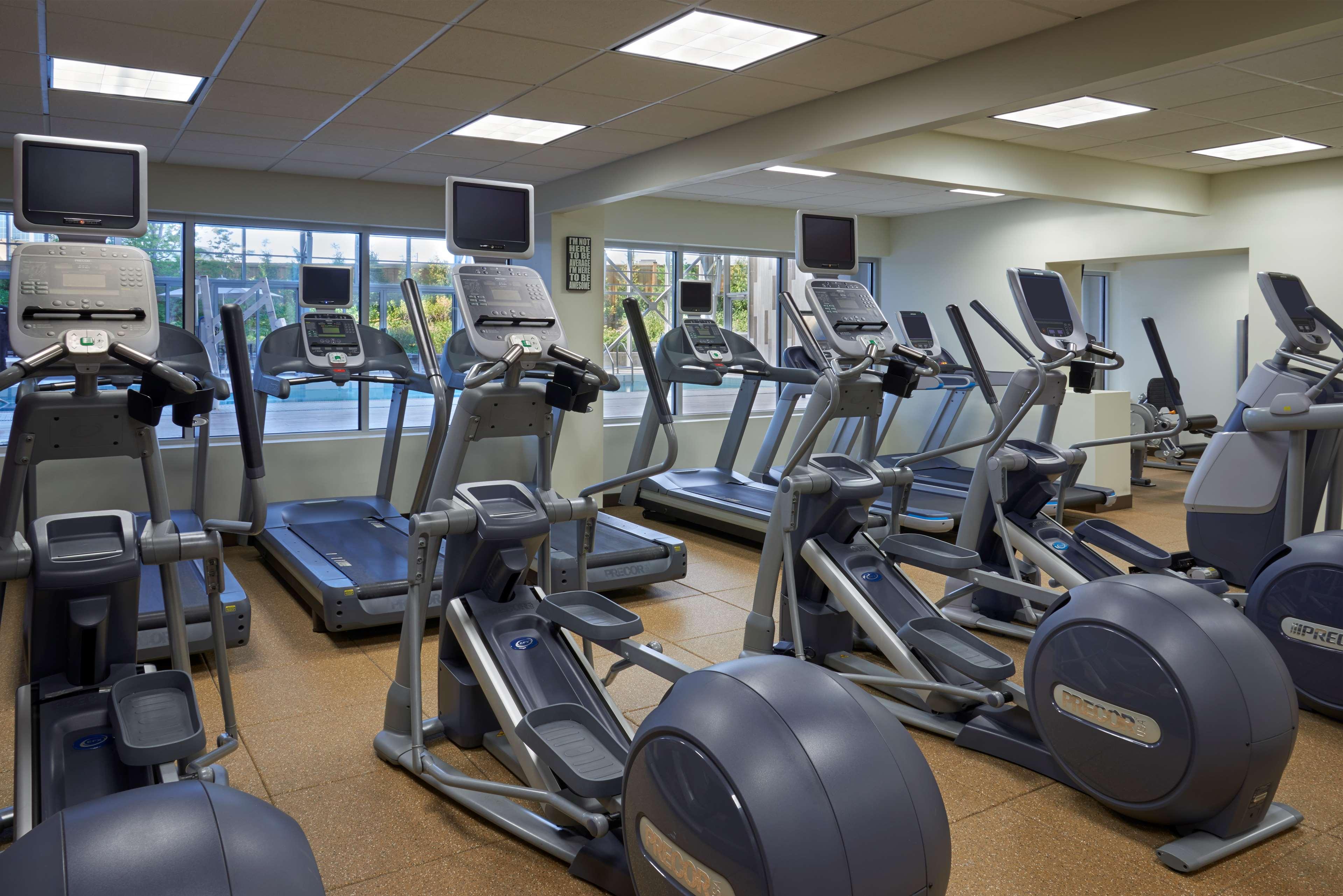Hilton Toronto Airport Hotel & Suites Місісаґа Екстер'єр фото