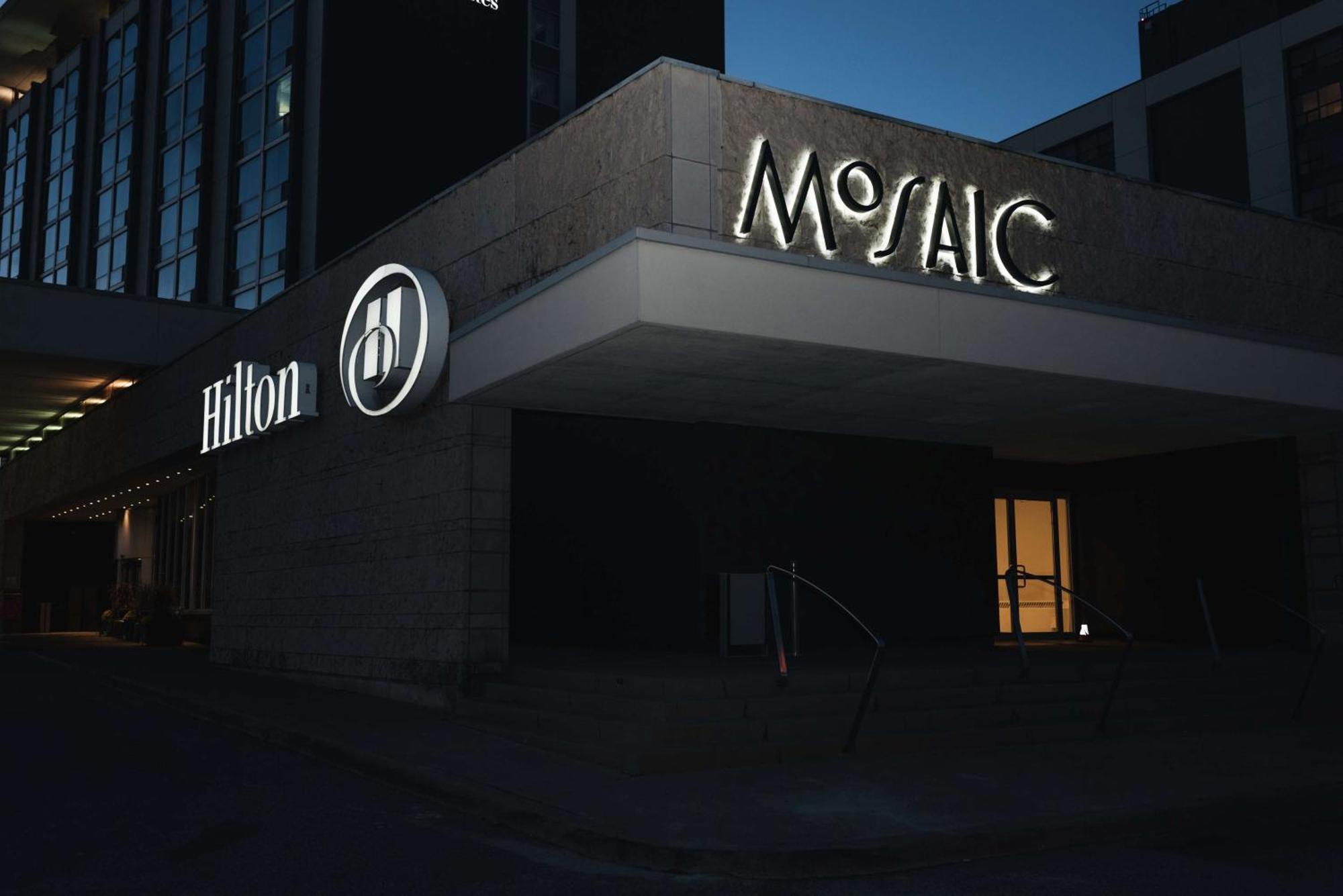Hilton Toronto Airport Hotel & Suites Місісаґа Екстер'єр фото